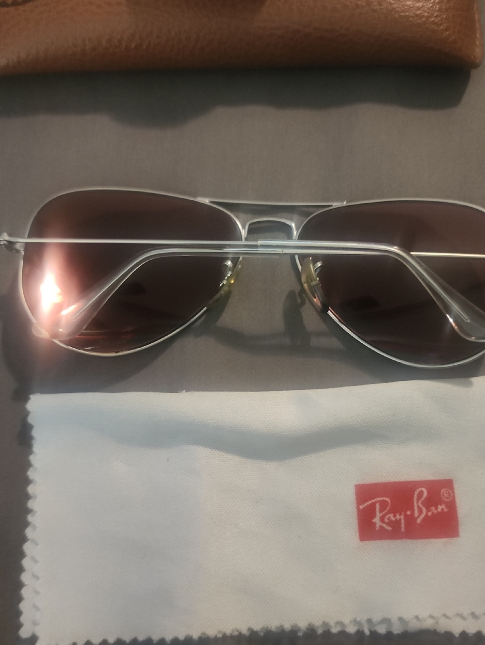Ray-Ban Aviator Sunglasses in Silver Frame with Rose Gold Lenses - Picture 3 of 4